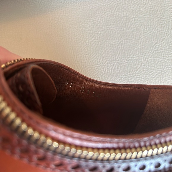 TOMBOY LEATHER LACE UPSLouis Vuitton - Picture 8 of 12